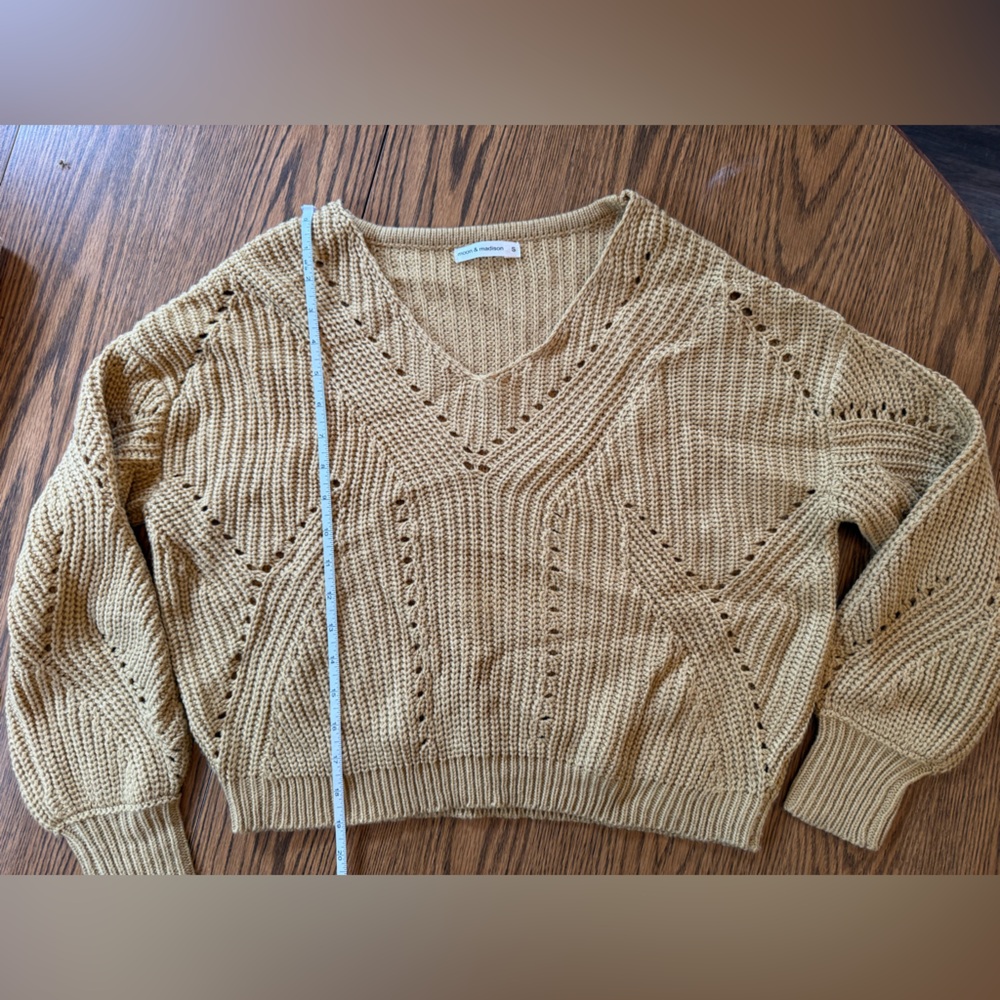 moon & madison V-Neck Cropped Sweater in Mustard tan/yellow